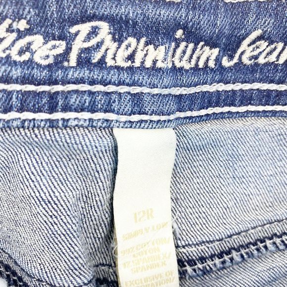 Justice Shimmer Star Print denim festival shorts - Picture 7 of 8